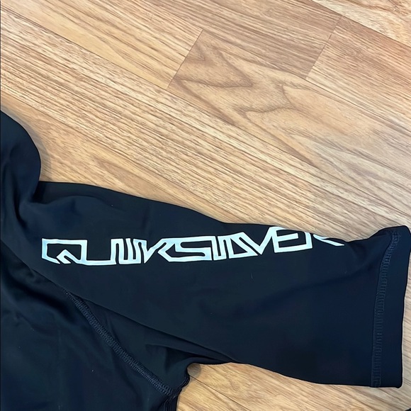 Quiksilver Rashguard Rash Guard black Medium M - Picture 8 of 8